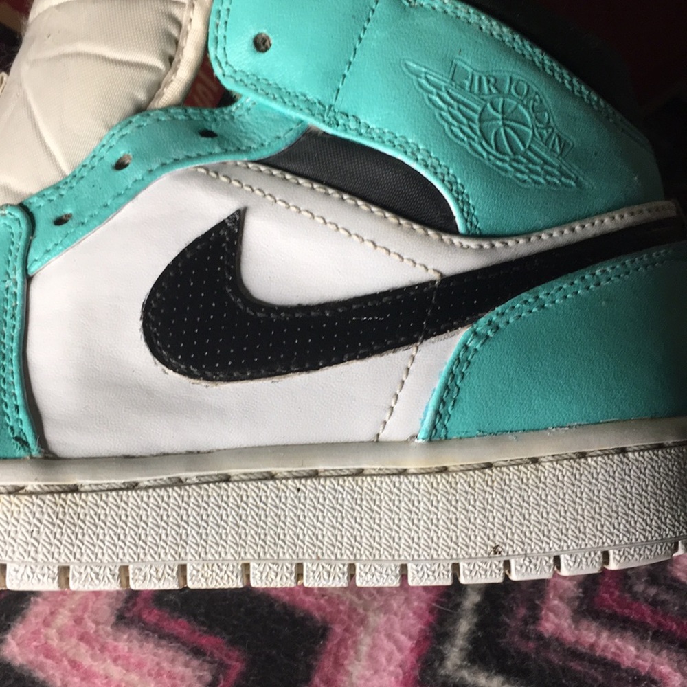 Custom Jordan 1 - Picture 5 of 5